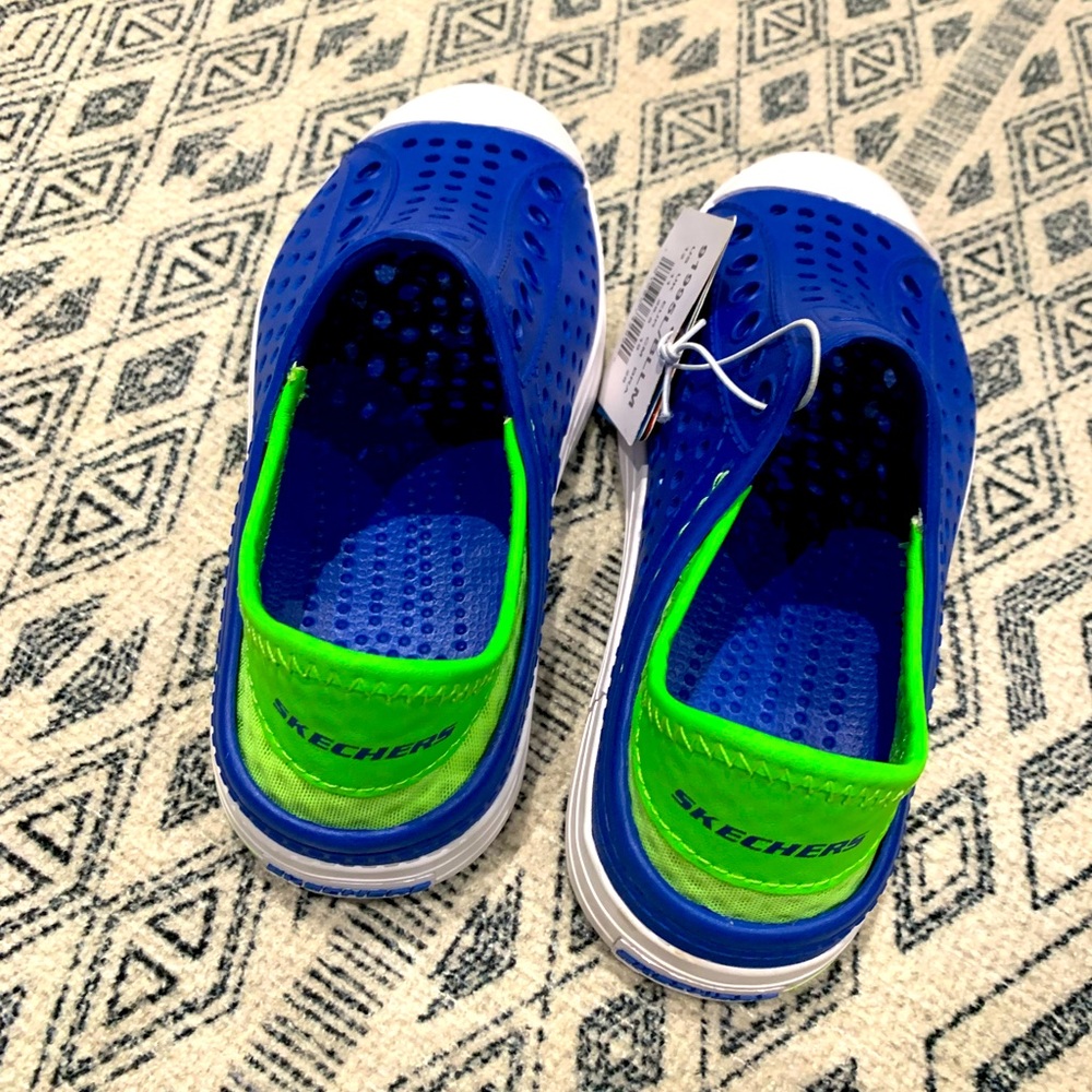 Sketchers Foamies size 12